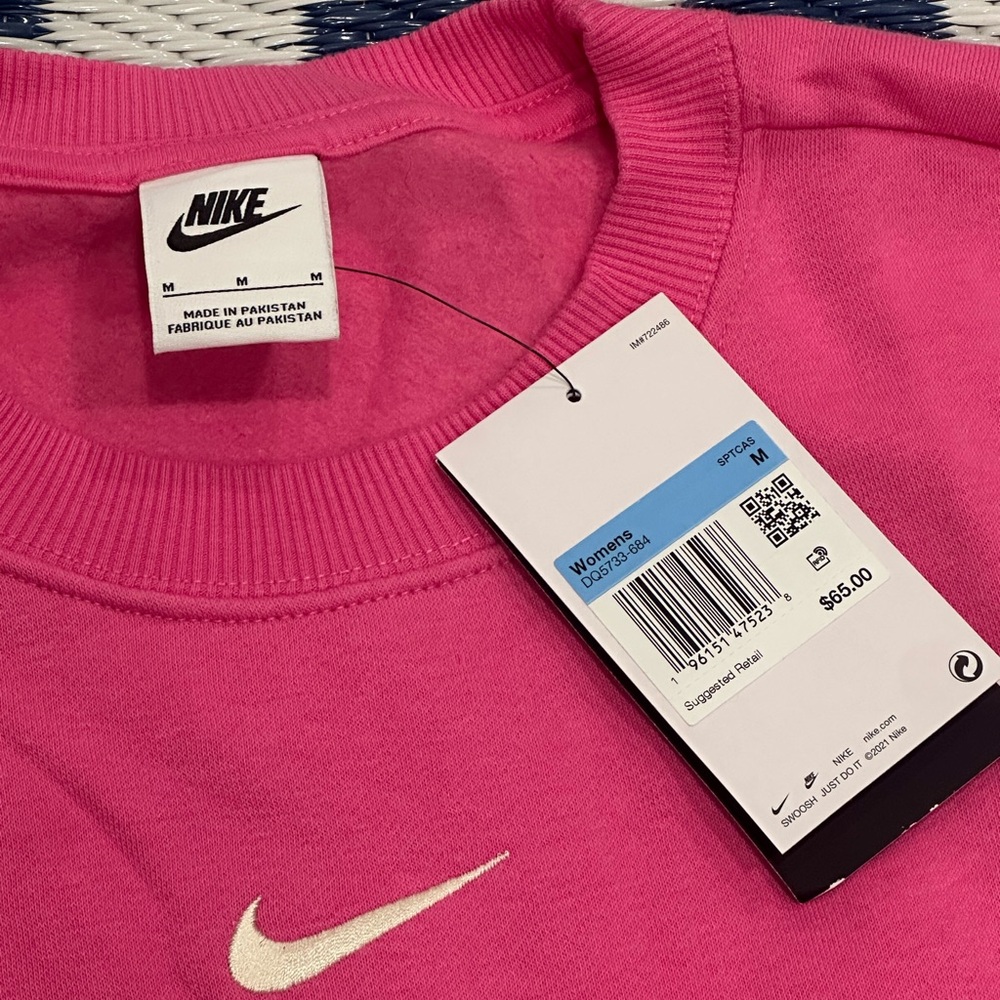 Nike Center Swoosh Sweatshirt Pink Athletic Womens Size M New With Tags - Picture 3 of 3